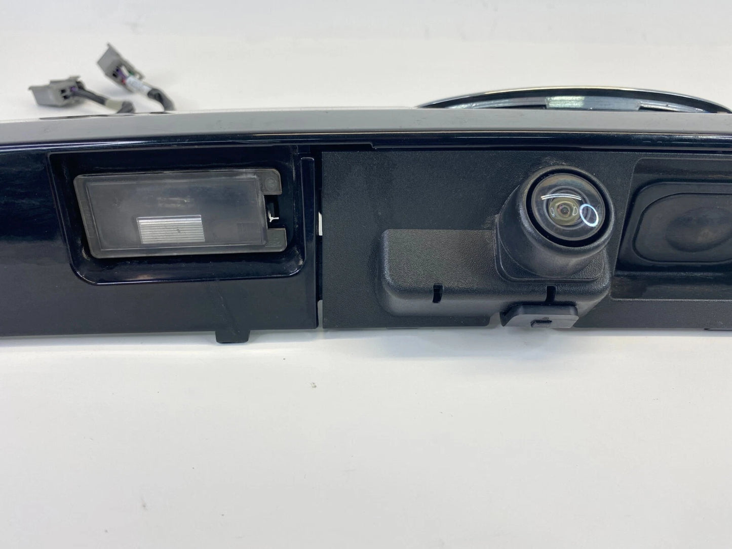 19 20 FORD FUSION SEDAN REAR TRUNK LID MOLDING FINISH PANEL KS73-F43401-AG OEM