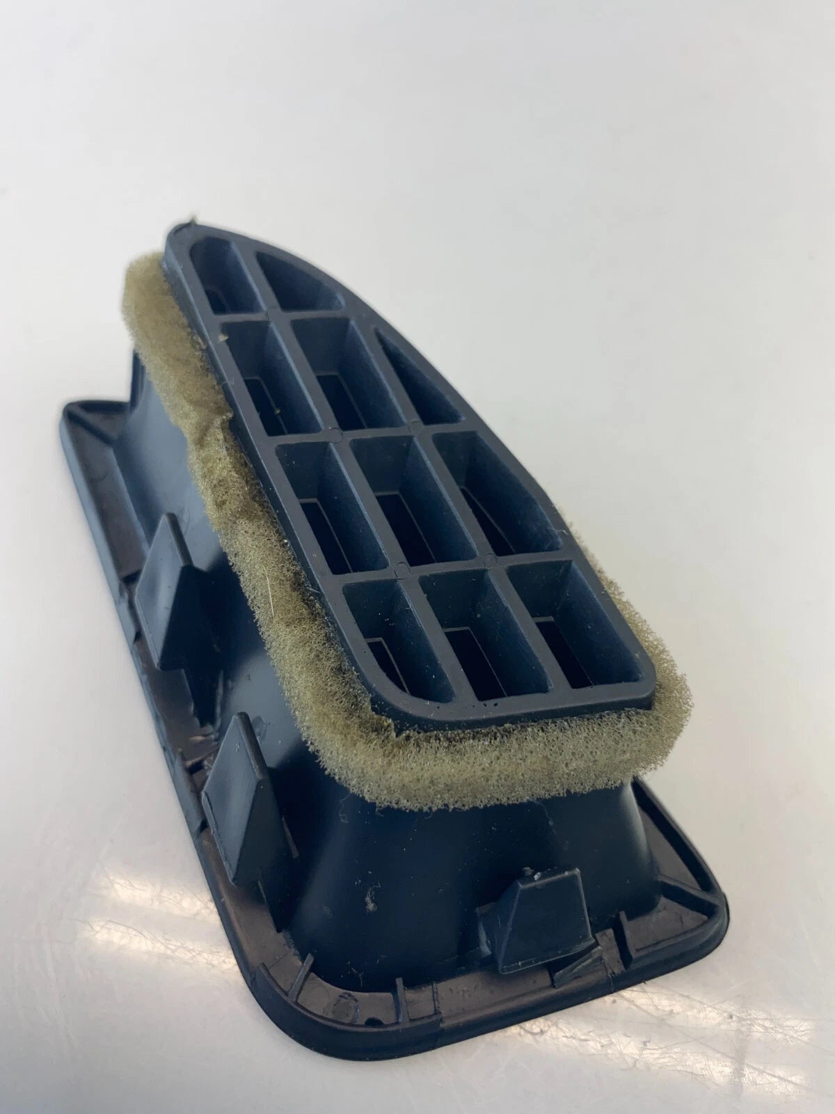 2011-2016 HYUNDAI ELANTRA SEDAN FRONT DASH LEFT DEFROSTER A/C AIR VENT GRILLE