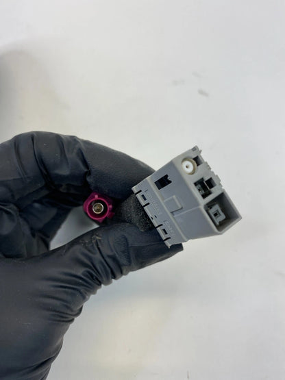 2013-2016 HYUNDAI SANTA FE SPORT ROOF MOUNTED RADIO SHARK FIN ANTENNA OEM