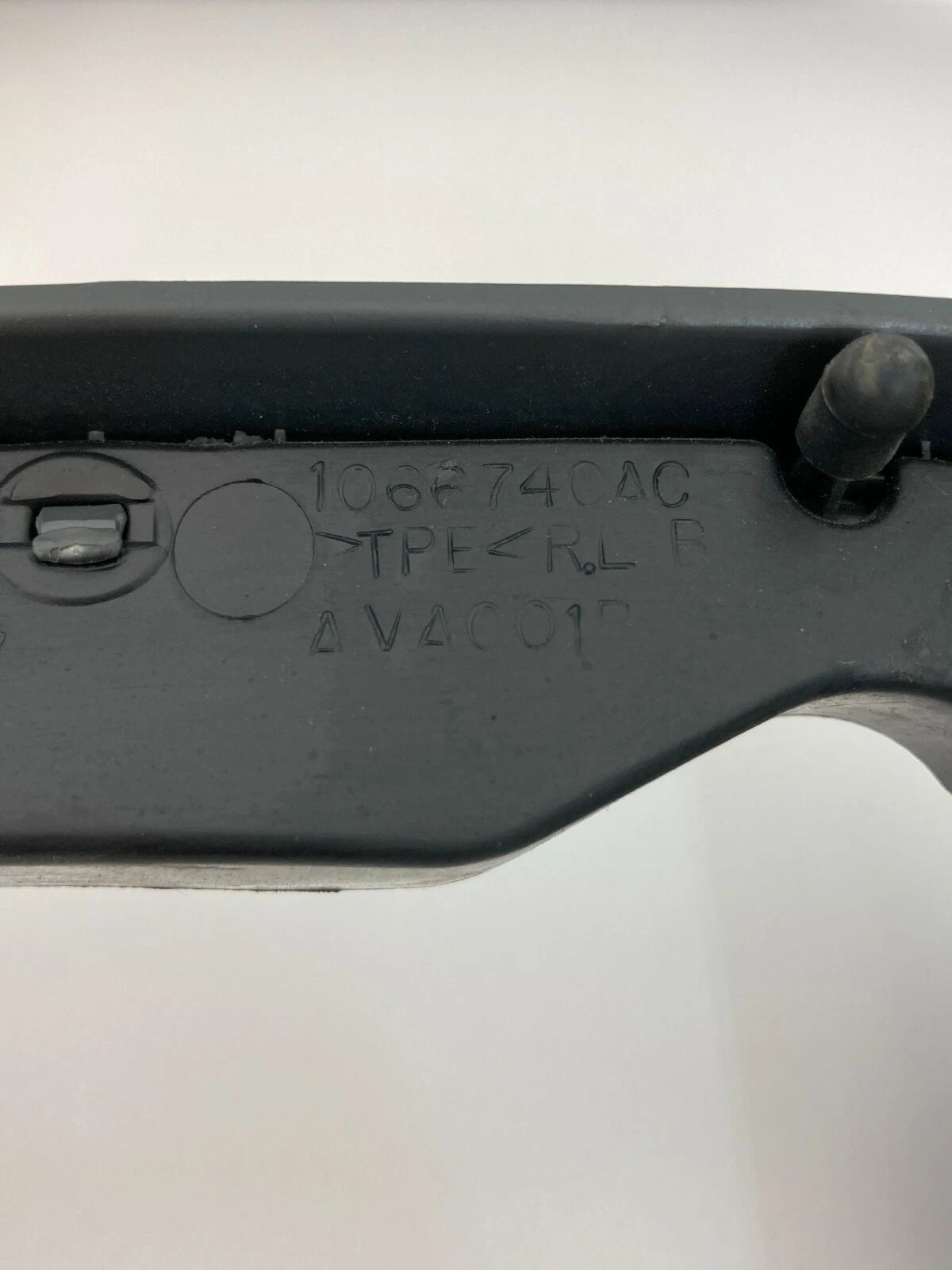 2004-2009 DODGE DURANGO INSTRUMENT PANEL CLUSTER SPEEDOMETER BEZEL TRIM PANEL