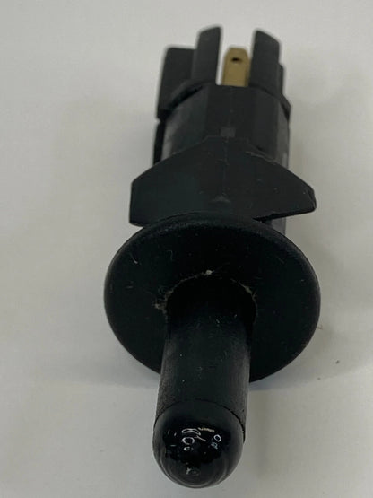 2000-2005 CADILLAC DEVILLE GLOVE BOX COURTESY LIGHT LAMP CONTROL SWITCH OEM