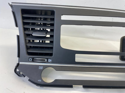 2017 2018 HYUNDAI ELANTRA CENTER DASH RADIO BEZEL TRIM W/ AIR VENT 84704-F3000