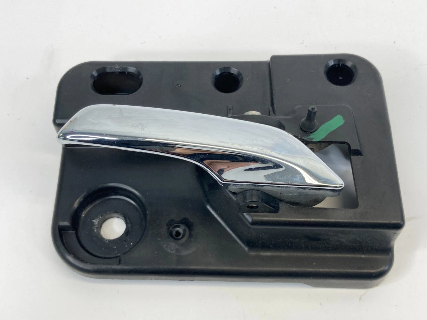 09 10 DODGE JOURNEY FRONT LEFT DRIVER SIDE INTERIOR DOOR HANDLE 962100-10 OEM