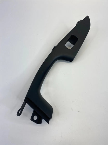 11-13 HYUNDAI ELANTRA SEDAN REAR RIGHT WINDOW SWITCH BEZEL TRIM 201007574 OEM