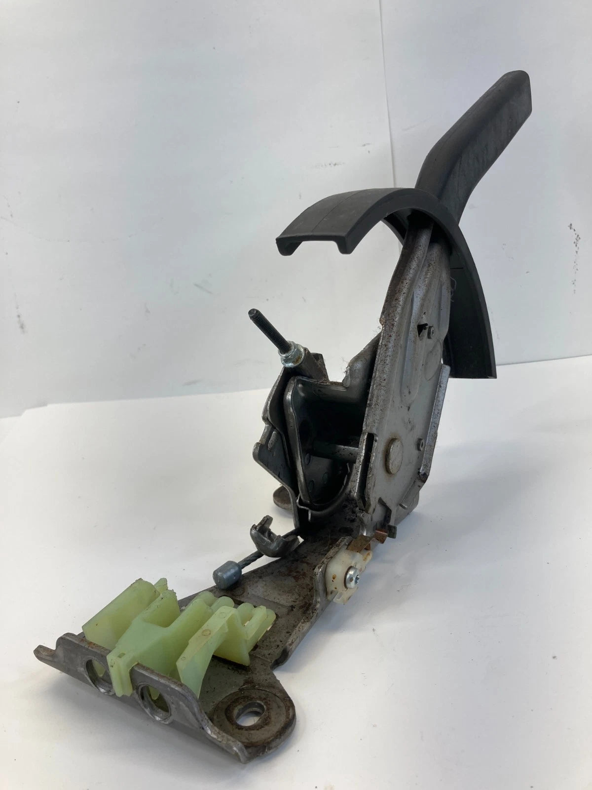 2006-2011 CHEVROLET CHEVY HHR 2.2L A/T EMERGENCY PARKING HAND BRAKE LEVER OEM