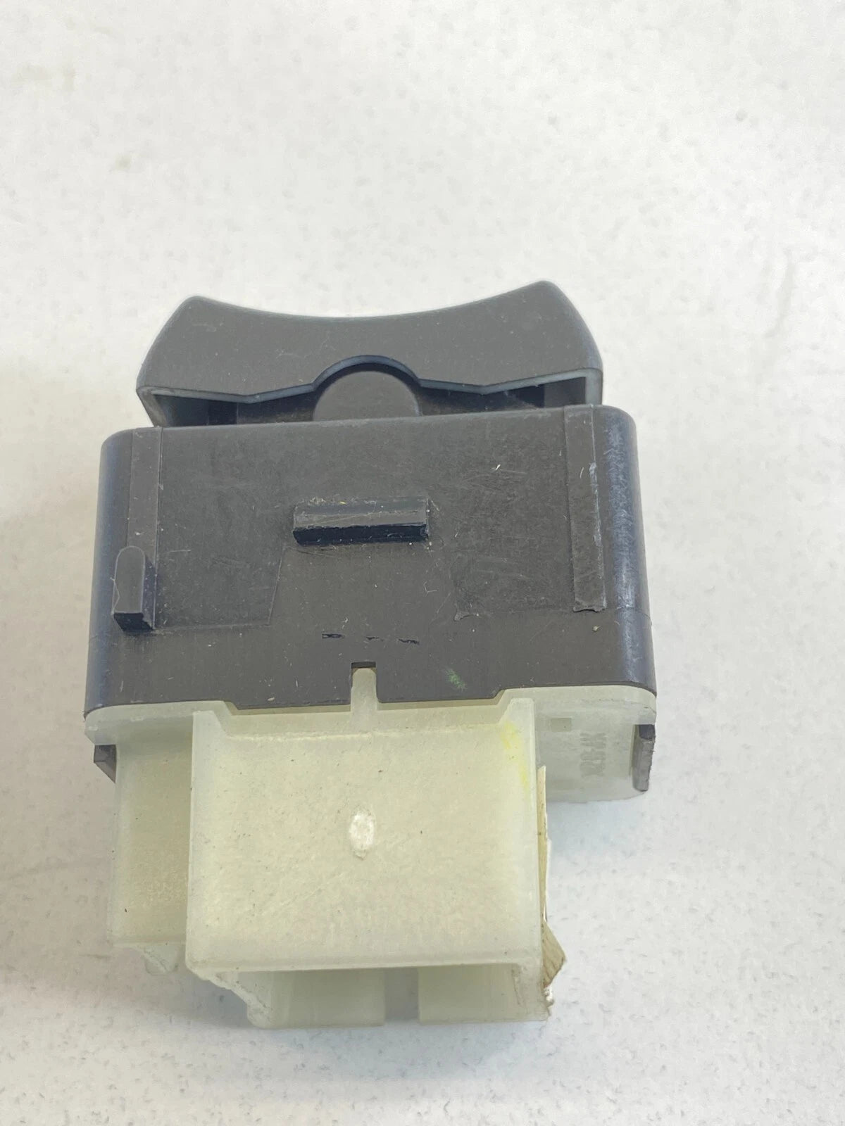 2000-2005 CHEVROLET IMPALA REAR LEFT SIDE DOOR POWER WINDOW SWITCH OEM