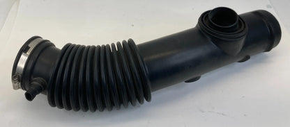 2002-2005 CHEVROLET TRAILBLAZER EXT 4.2L L6 AIR CLEANER OUTLET DUCT 15181115 OEM