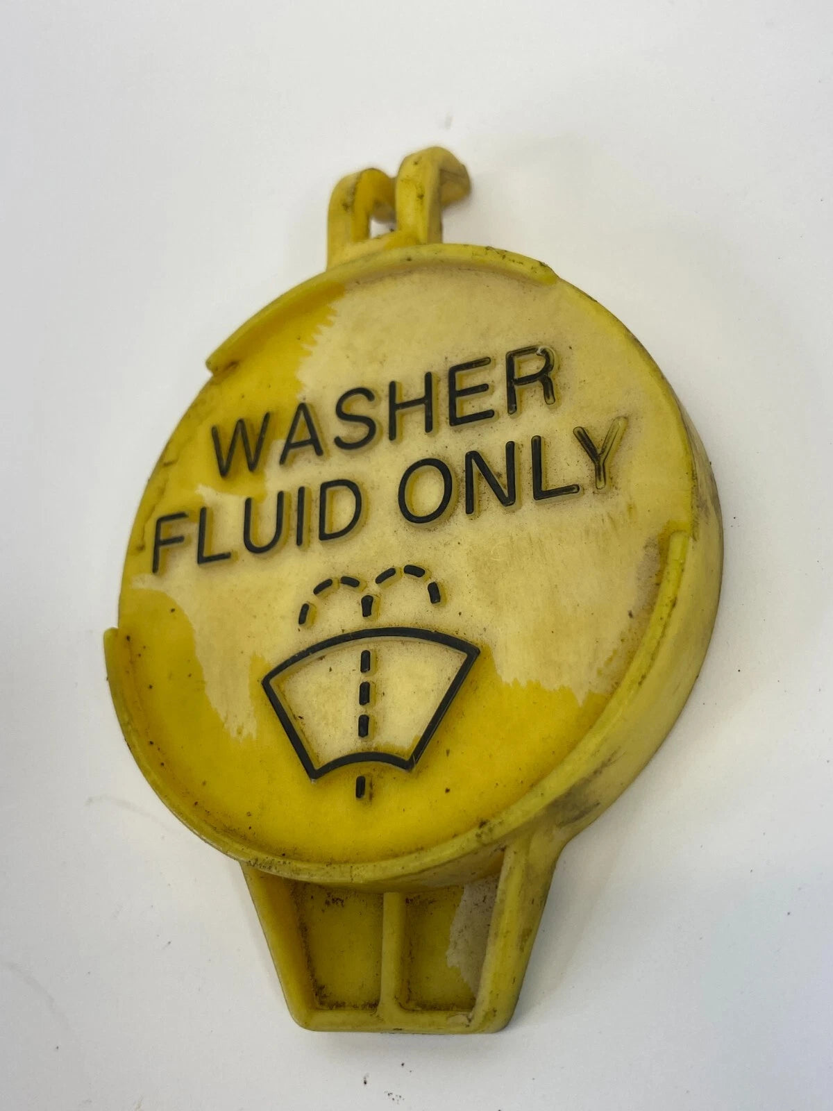 1996-2007 CHRYSLER TOWN & COUNTRY WINDSHIELD WASHER FLUID RESERVOIR CAP COVER