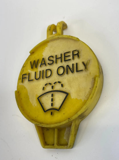 1996-2007 CHRYSLER TOWN & COUNTRY WINDSHIELD WASHER FLUID RESERVOIR CAP COVER