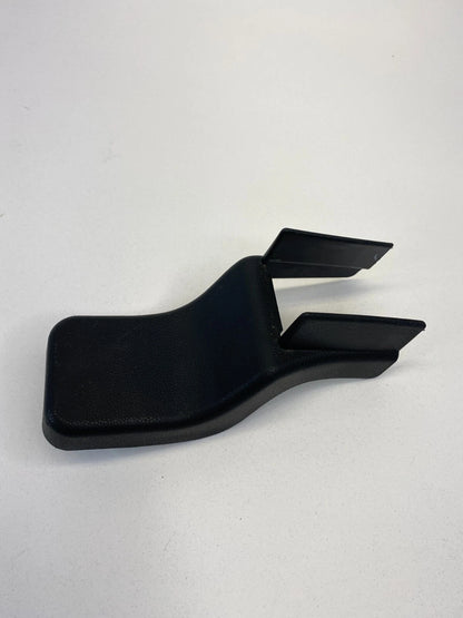 07-09 MAZDA 3 MAZDA3 SEDAN FRONT RIGHT SIDE SEAT TRIM RAIL CAP COVER B33D57043