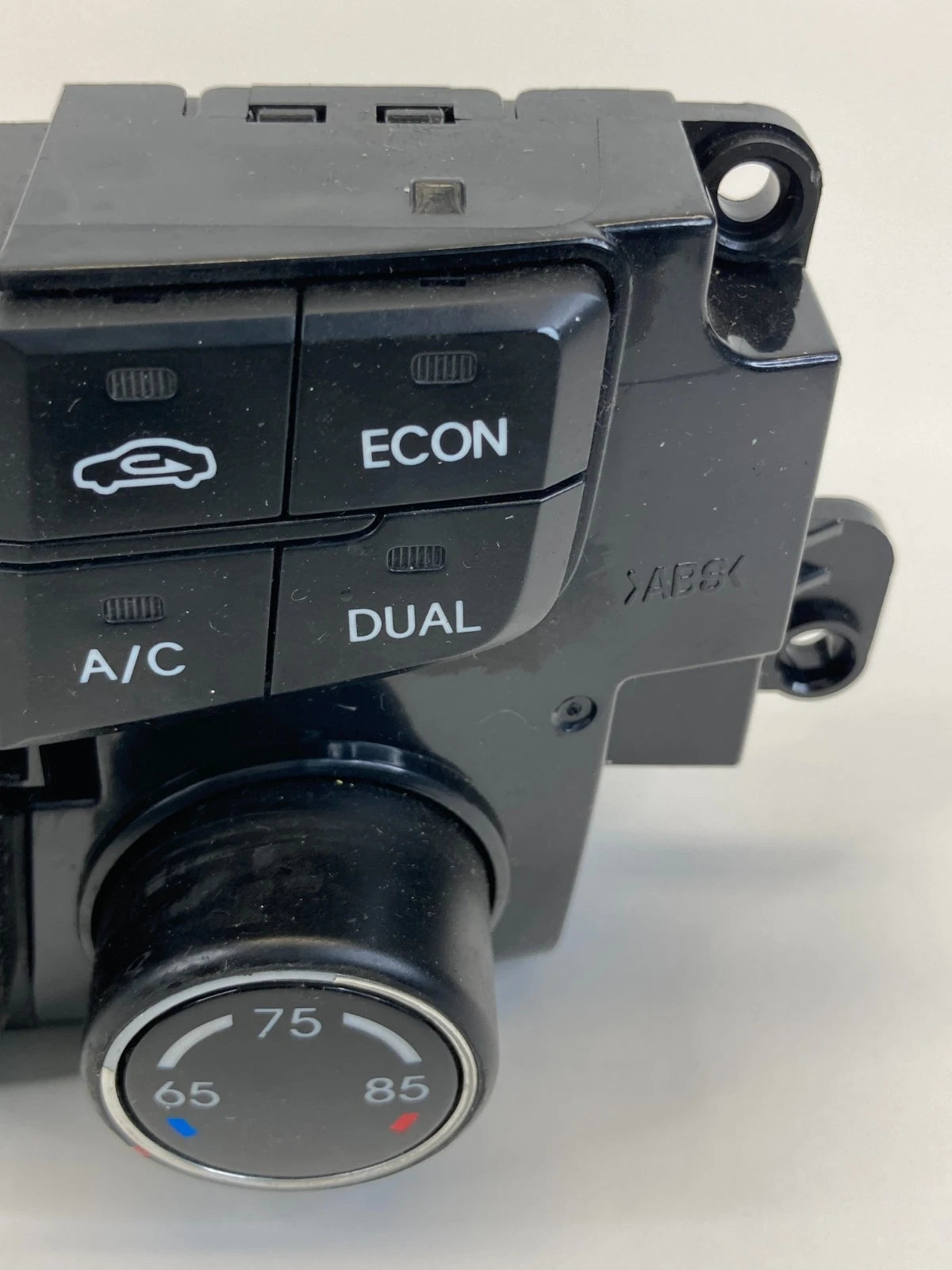 2011-2015 HYUNDAI SONATA HYBRID A/C HEAT TEMPERATURE CLIMATE CONTROL SWITCH OEM