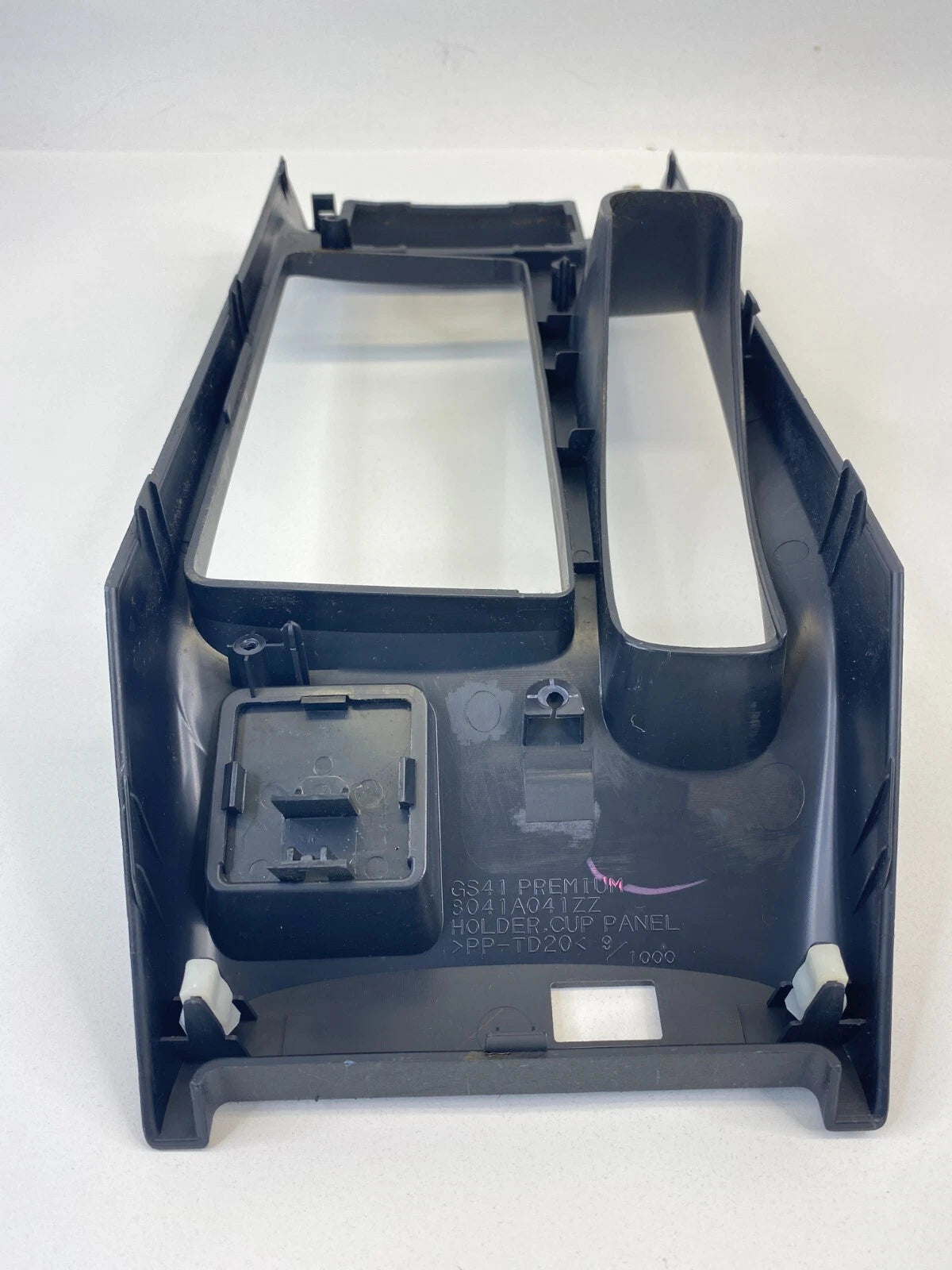 08-17 MITSUBISHI LANCER FLOOR CENTER CONSOLE PANEL CUP HOLDER BEZEL TRIM 8041A04