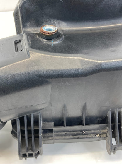 2008-2010 Toyota Highlander 3.5L V6 Air Intake Cleaner Filter Box Lower Cover