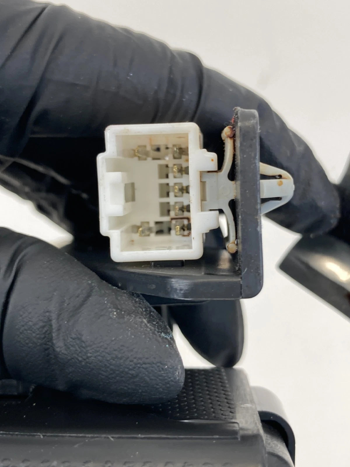 2011-2015 Hyundai Sonata Console Adapter Button Start Hold w/ Key Entry Module