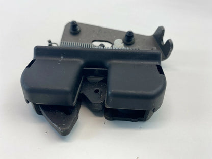 04 05 BMW 545I SEDAN REAR LEFT FOLDING SEAT LATCH LOCK FRAME BASE 52207112863