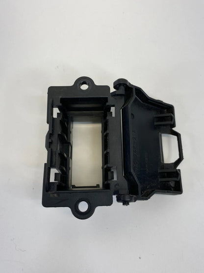 2003-2006 MERCEDES-BENZ E500 DIAGNOSTIC PLUG PORT UNDER COVER 202-540-23-73