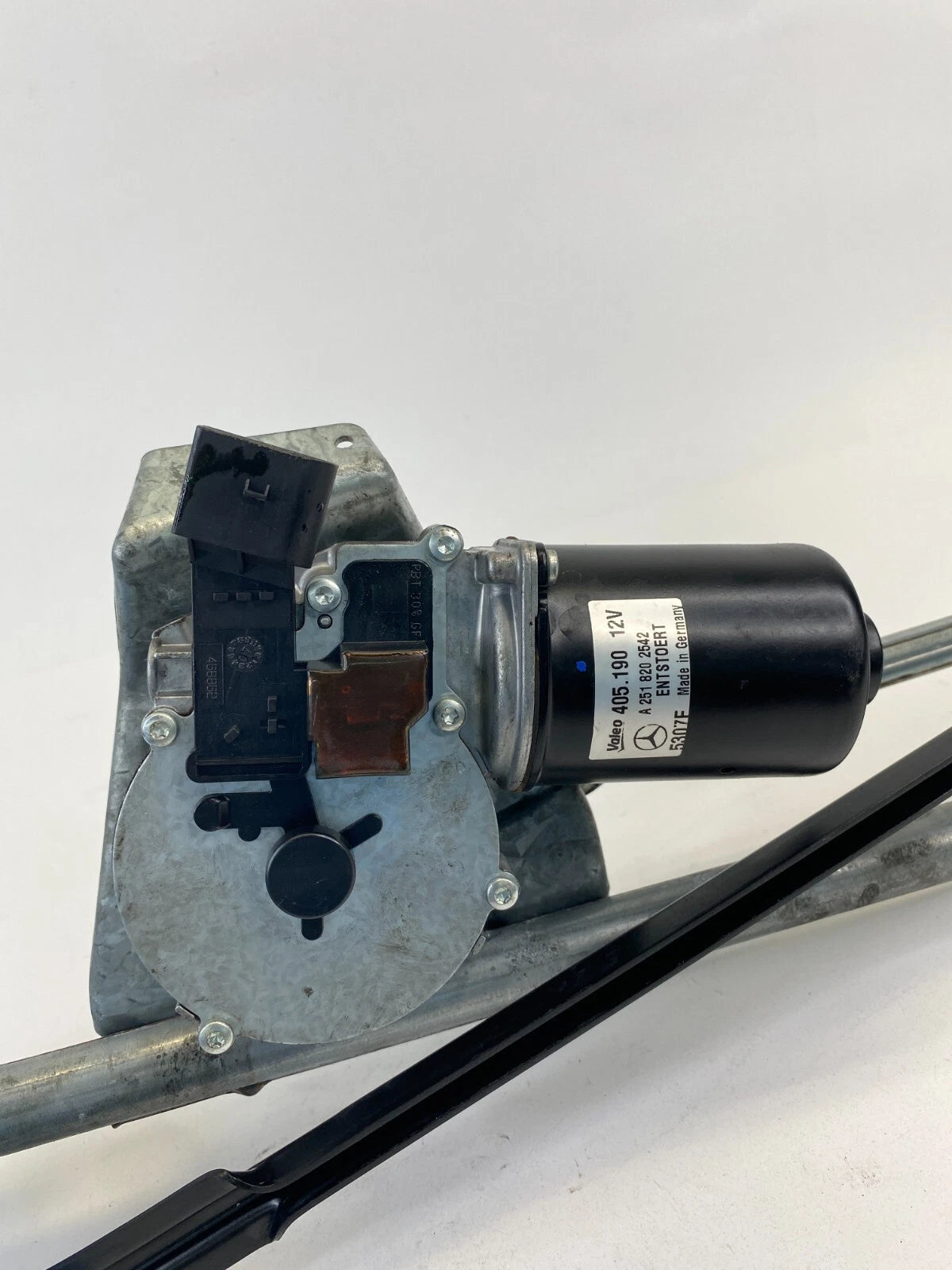 2006-2012 MERCEDES-BENZ R350 FRONT WINDSHIELD WIPER MOTOR A2518202542 OEM