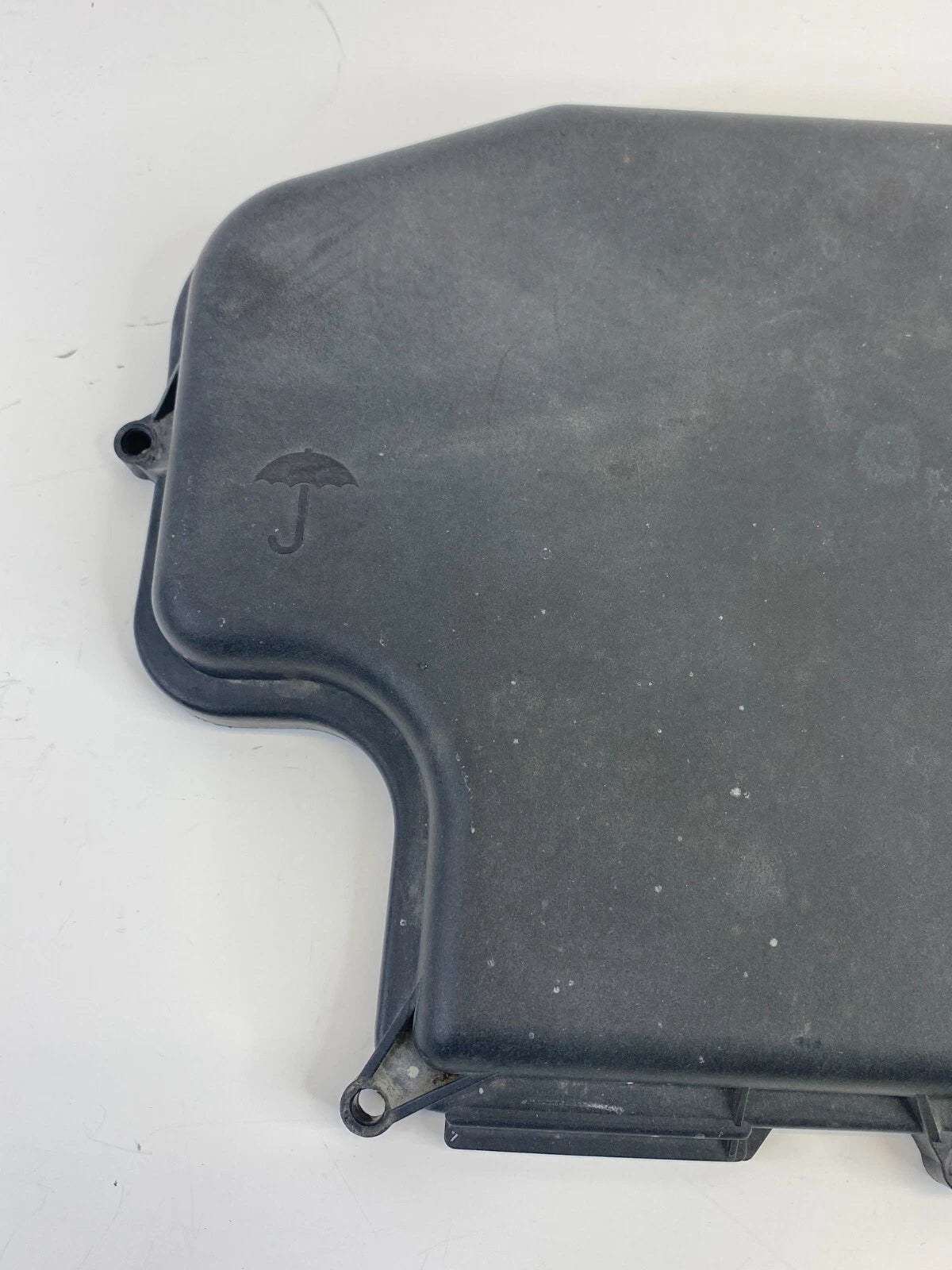 00 01 AUDI A6 QUATTRO 2.8L ENGINE COMPUTER CONTROL HOUSING BOX COVER 801907613A
