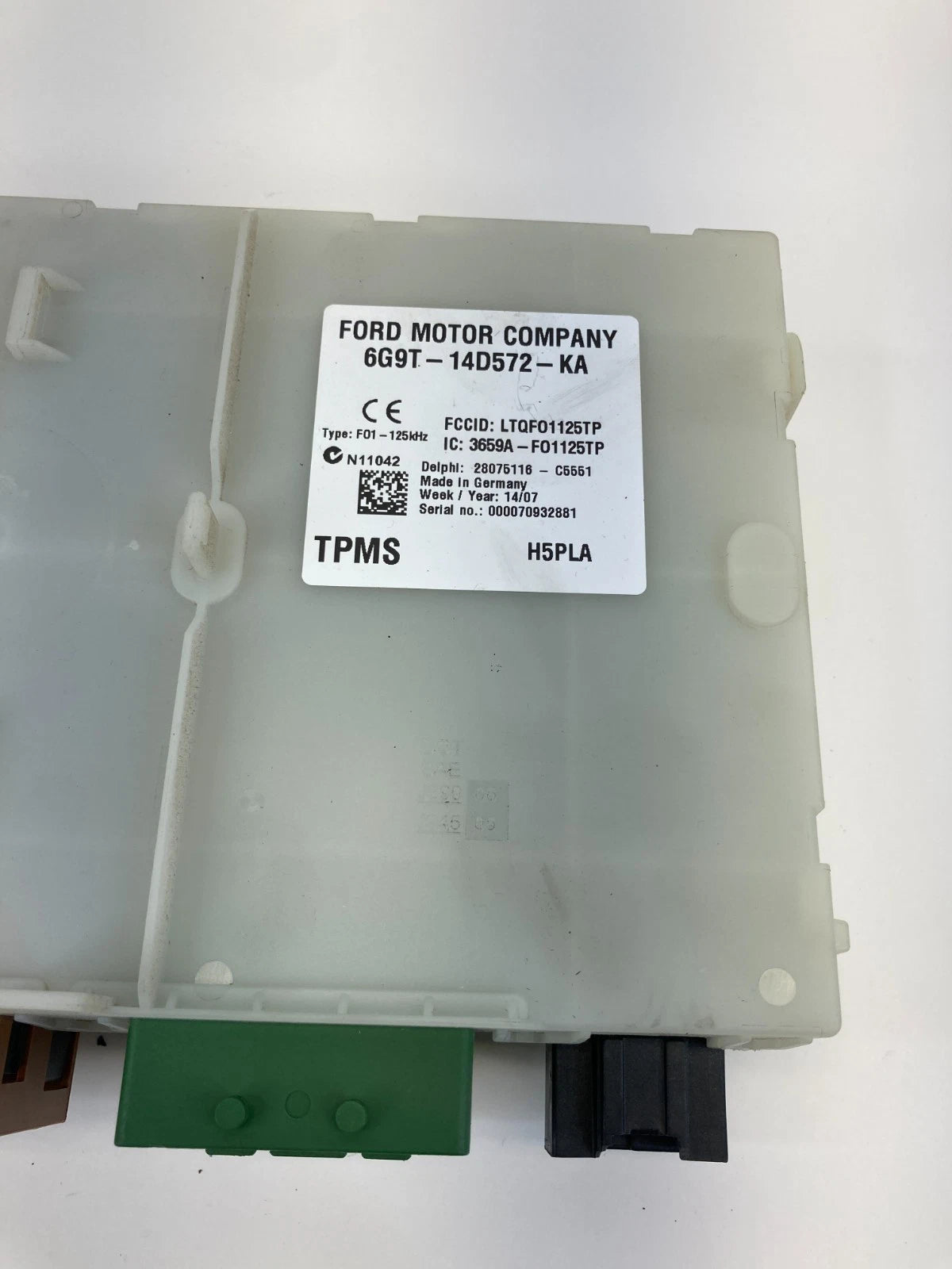 2008-2012 LAND ROVER LR2 INTERIOR CABIN FUSE RELAY JUNCTION BOX 6G9T-14D572 OEM