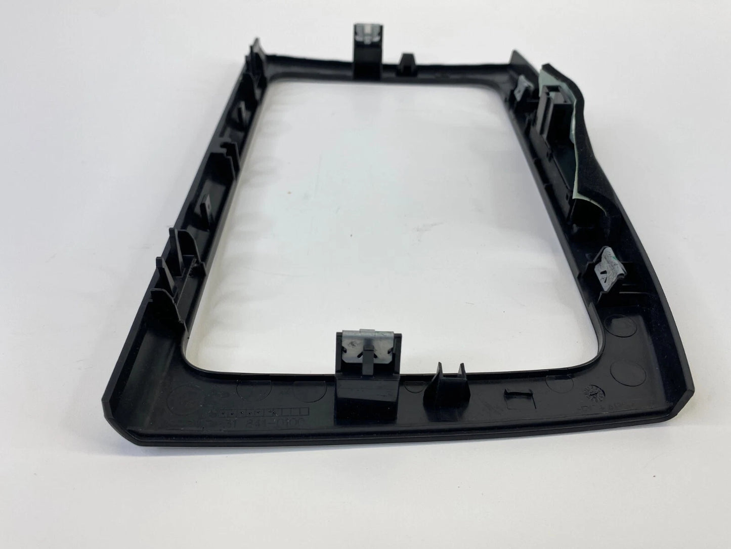 2009-2011 VOLKSWAGEN CC CENTER DASH RADIO PANEL TRIM COVER BEZEL 3C0-858-069 OEM