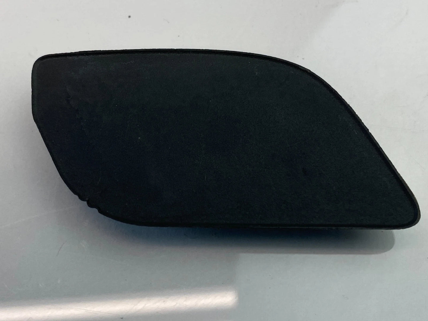 10-17 CHEVROLET EQUINOX REAR RIGHT SIDE INTERIOR DOOR HANDLE BOLT COVER 13502930