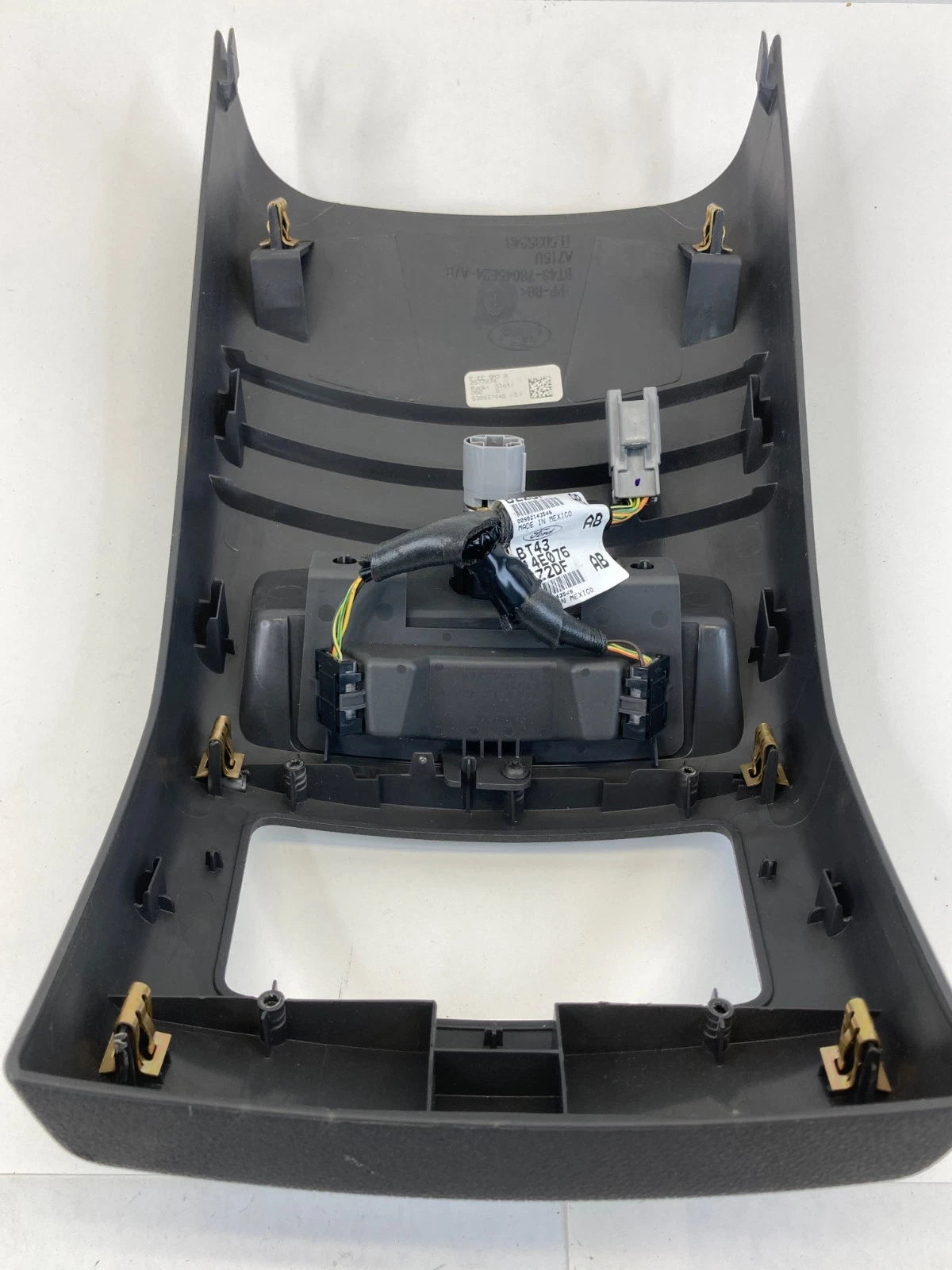 2011-2014 FORD EDGE REAR CENTER CONSOLE AIR VENT PANEL TRIM BT43-78045E24 OEM