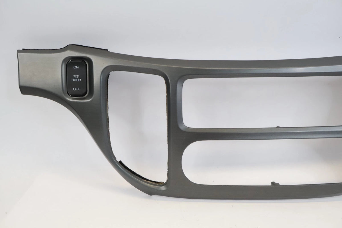 2005-2007 HONDA ODYSSEY SHIFTER & CLIMATE CONTROL TRIM BEZEL 77250-SHJ-A2-20 OEM