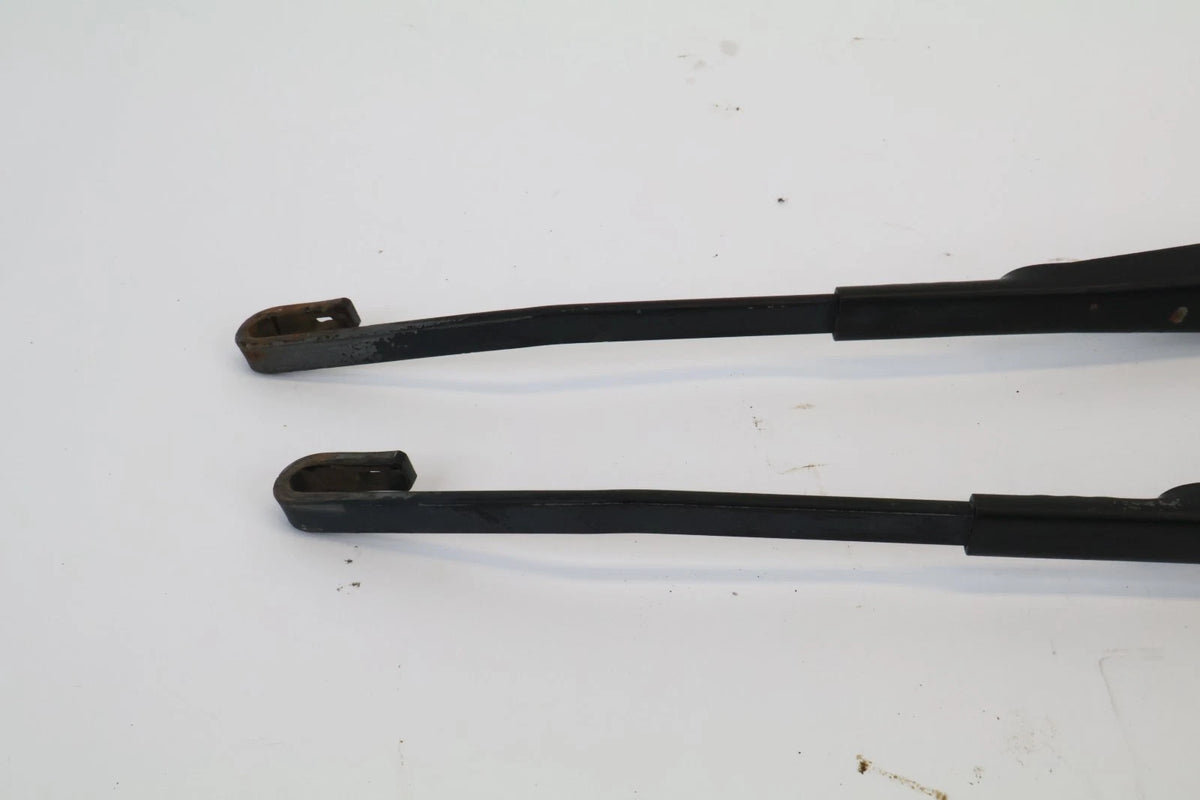 2002-2009 CHEVY TRAILBLAZER ENVOY FRONT WINDSHIELD WIPER ARMS PAIR LH & RH OEM