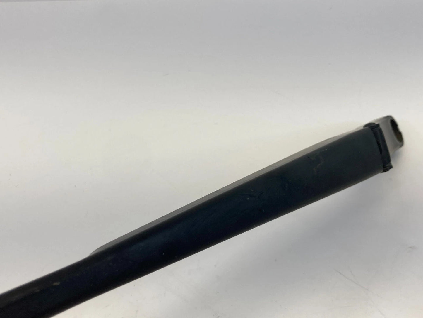2009-2012 VOLKSWAGEN CC FRONT RIGHT WINDSHIELD WIPER ARM HOLDER UNIT OEM FACTORY