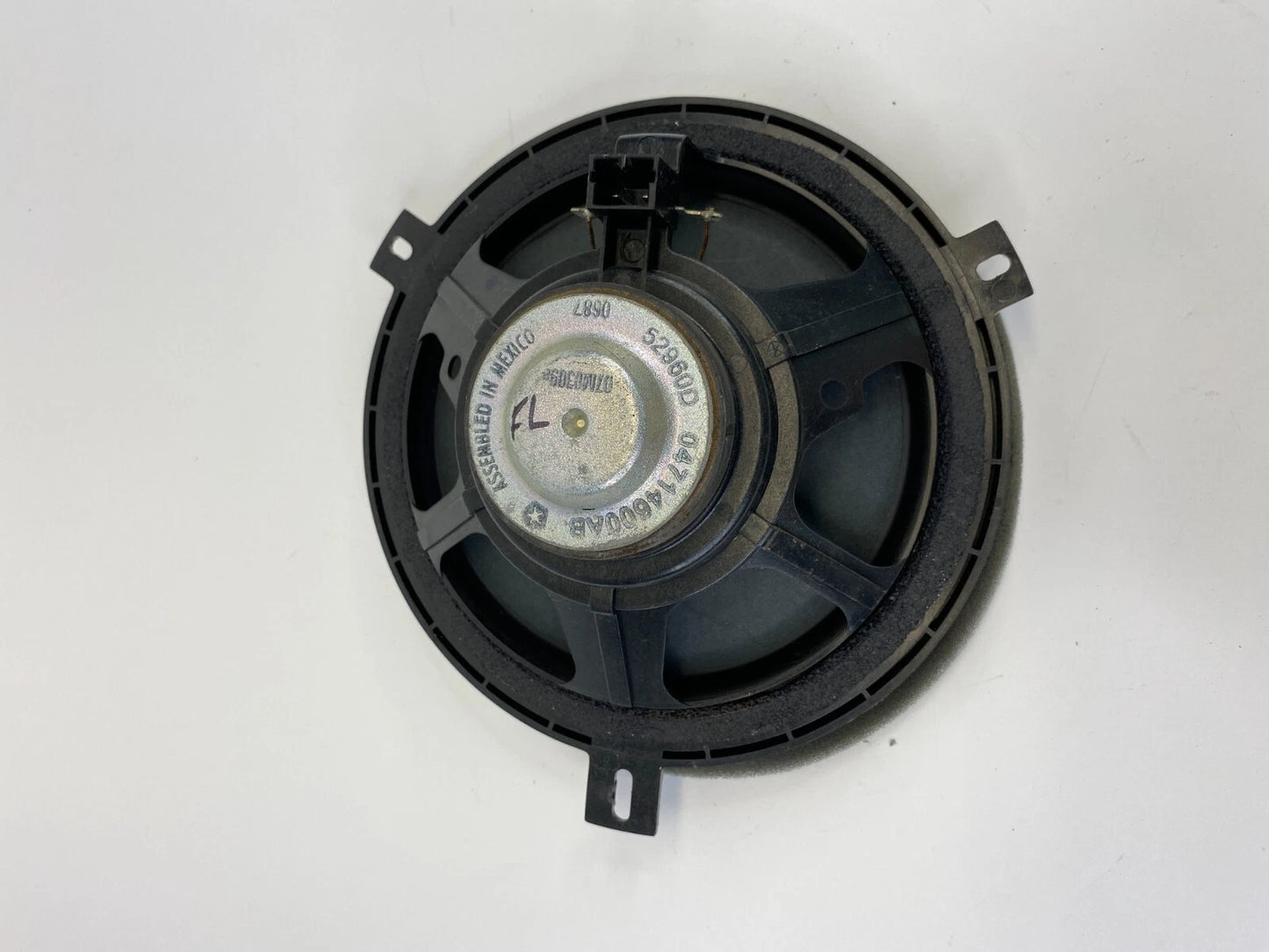 2009-2011 DODGE NITRO FRONT LEFT DRIVER SIDE DOOR AUDIO SPEAKER 04714600AB OEM