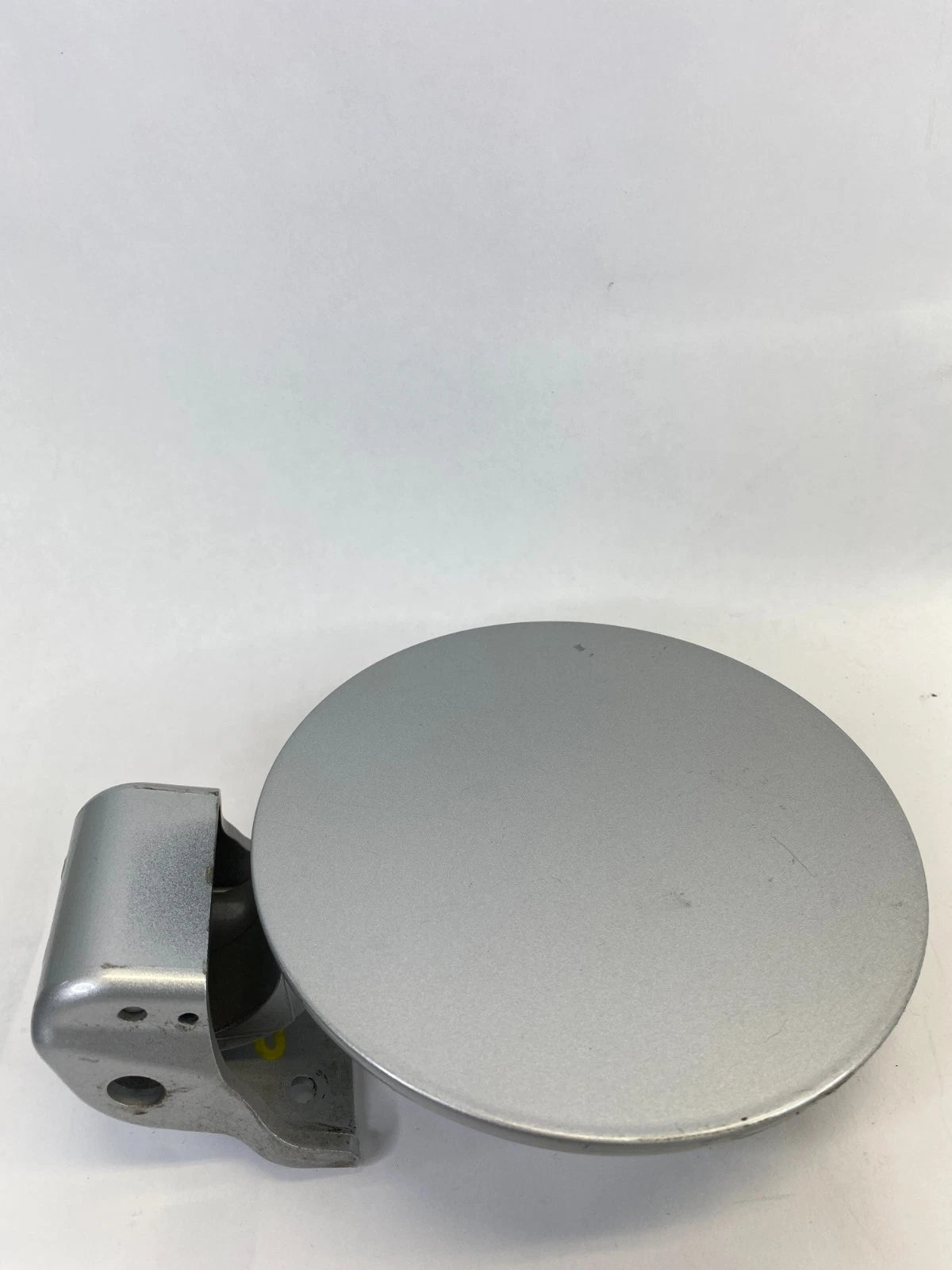 2006-2010 HYUNDAI ELANTRA SEDAN FUEL FILLER DOOR GAS COVER LID 69510-2H001 OEM