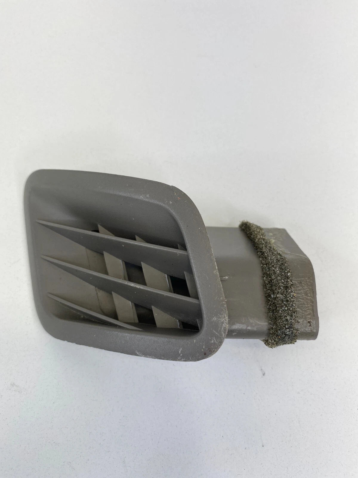 2000-2004 TOYOTA AVALON LEFT DRIVER UPPER DASH AC AIR VENT DEFROSTER 55961-AC030
