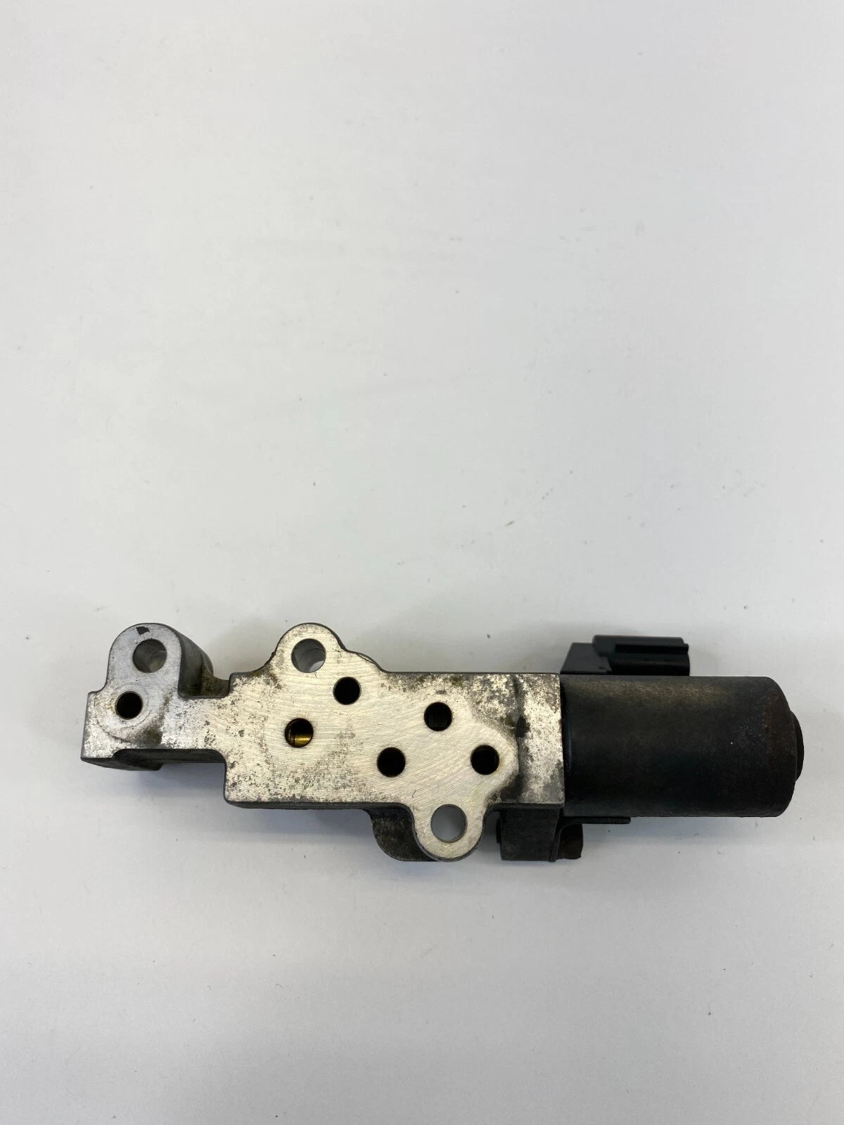 2002-2008 NISSAN MAXIMA 3.5L 24V ENGINE VARIABLE VALVE TIMING VVT SOLENOID OEM