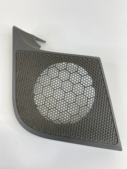 2005-2007 JEEP GRAND CHEROKEE DASH LEFT DRIVER SIDE SPEAKER GRILLE COVER OEM