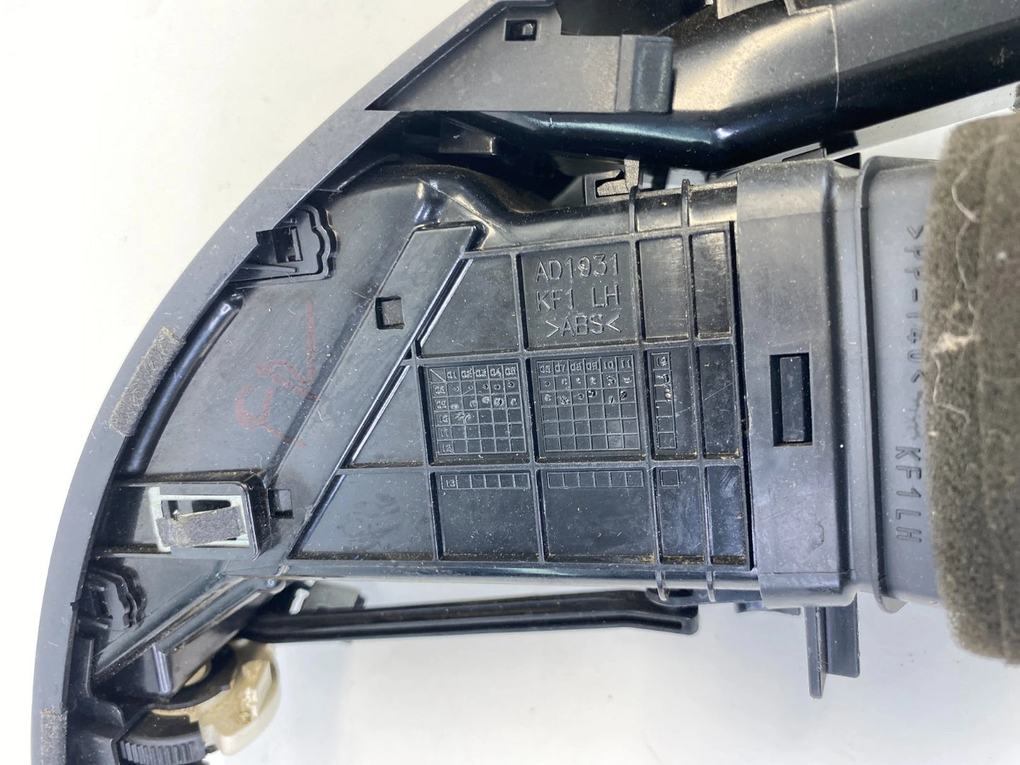 2010-2013 KIA FORTE FRONT LEFT DRIVER SIDE DASH OUTER AIR VENT GRILLE OEM
