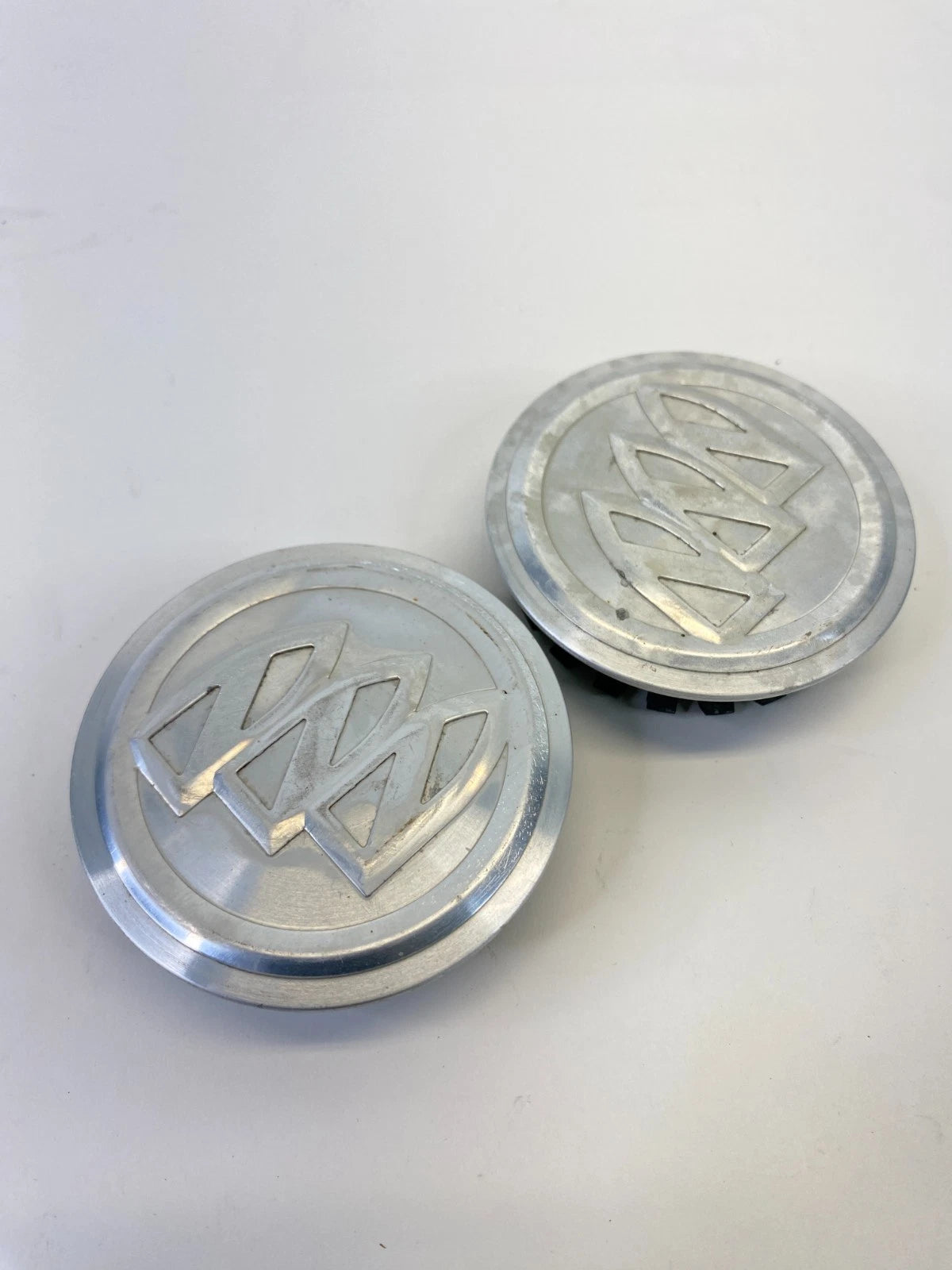 2011-2016 BUICK REGAL CXL WHEEL CENTER CAPS PAIR SET OF 2 CHROME 9595010 OEM