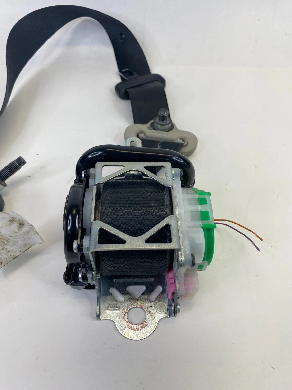 2014 2015 Nissan Versa Note HATCHBACK Front Left Side Seat Belt Retractor OEM