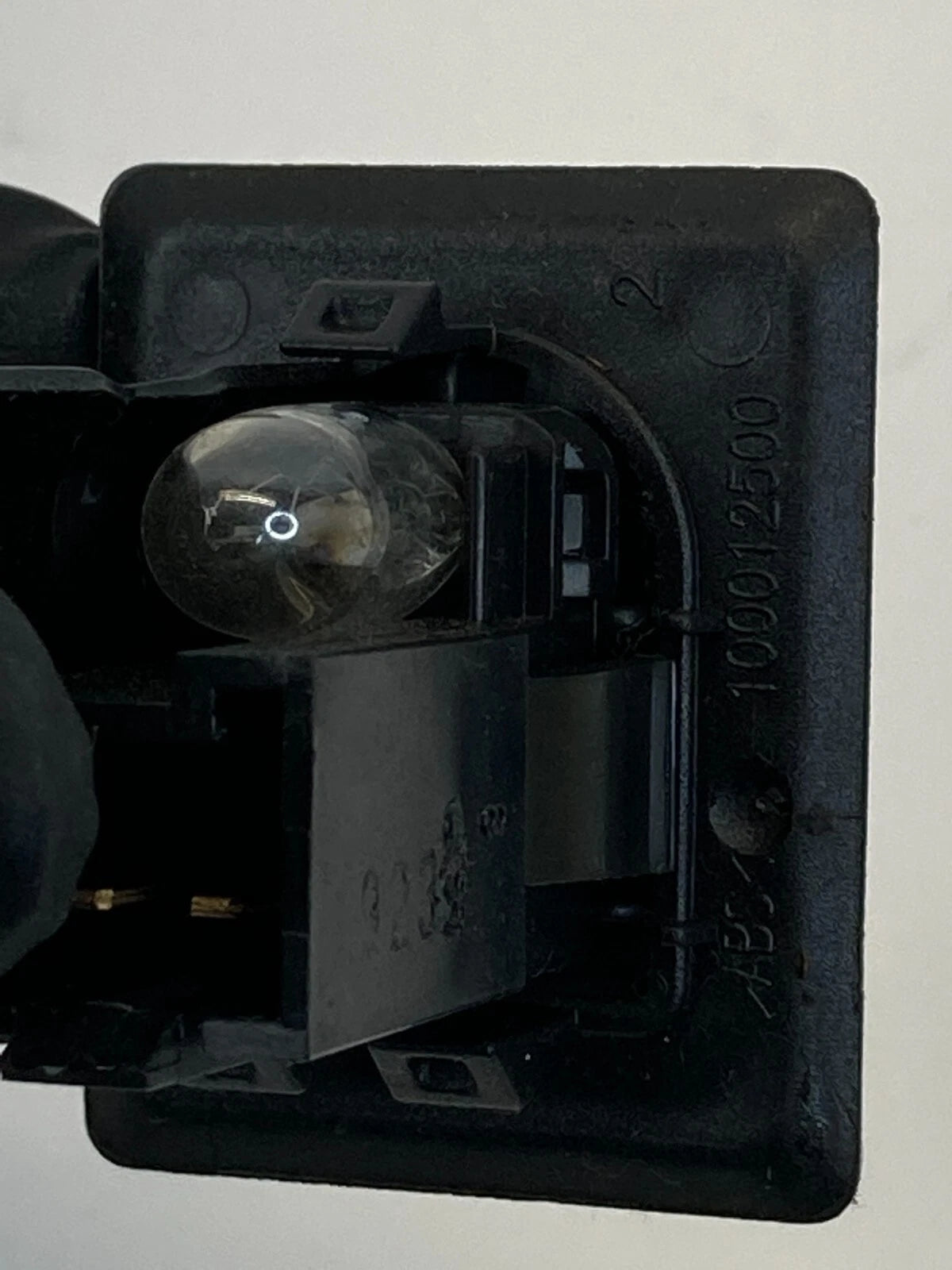 09-20 DODGE JOURNEY DASH COMPARTMENT GLOVE BOX LIGHT LAMP SWITCH 4565022