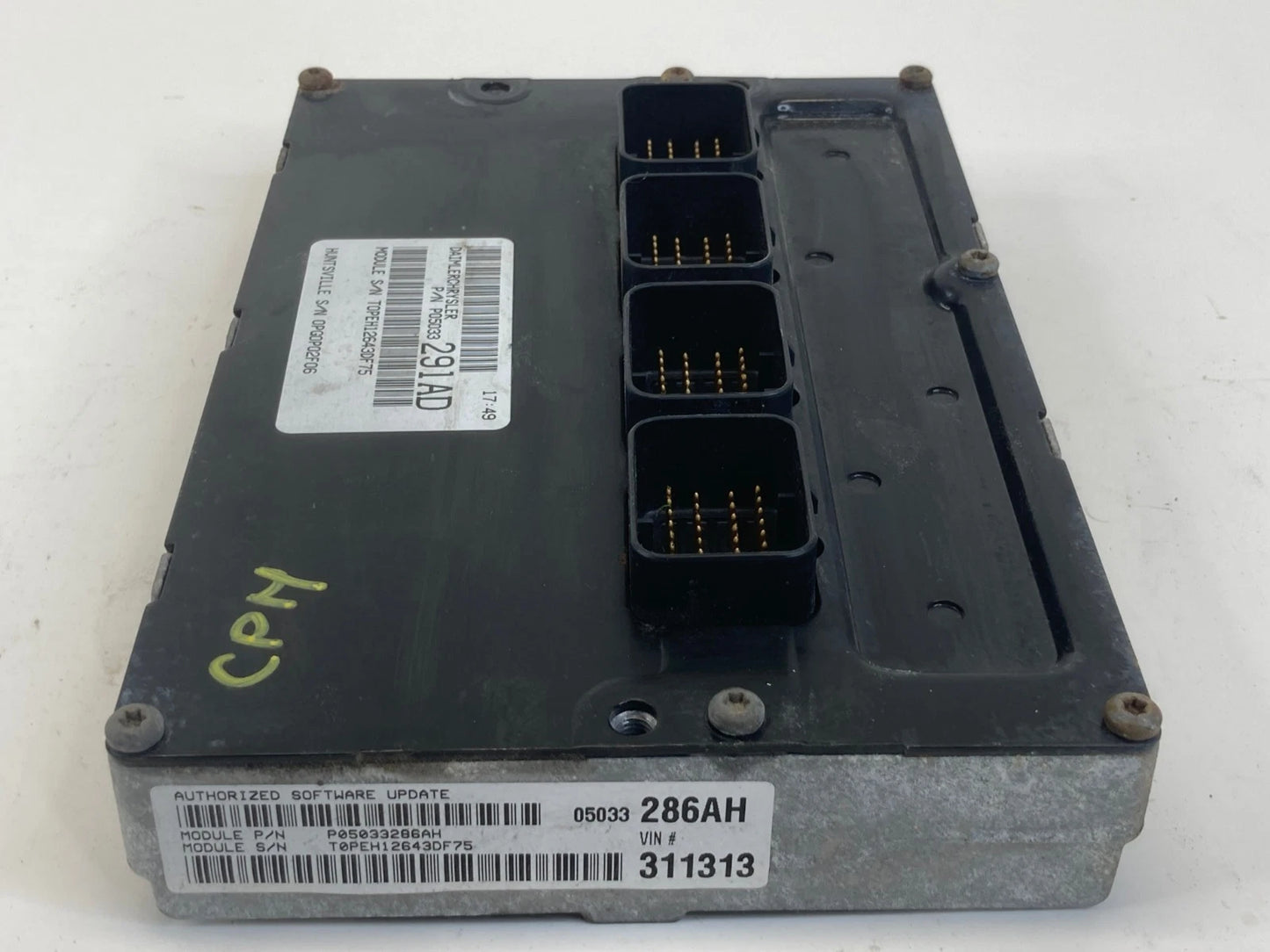 04 CHRYSLER PT CRUISER 2.4L POWERTRAIN ENGINE CONTROL MODULE PCM ECU 5033291AD