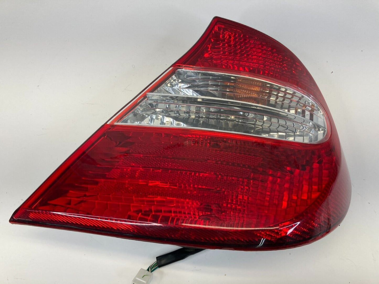 2002-2004 Toyota Camry Rear Right Passenger Side Taillight Tail Light Lamp OEM