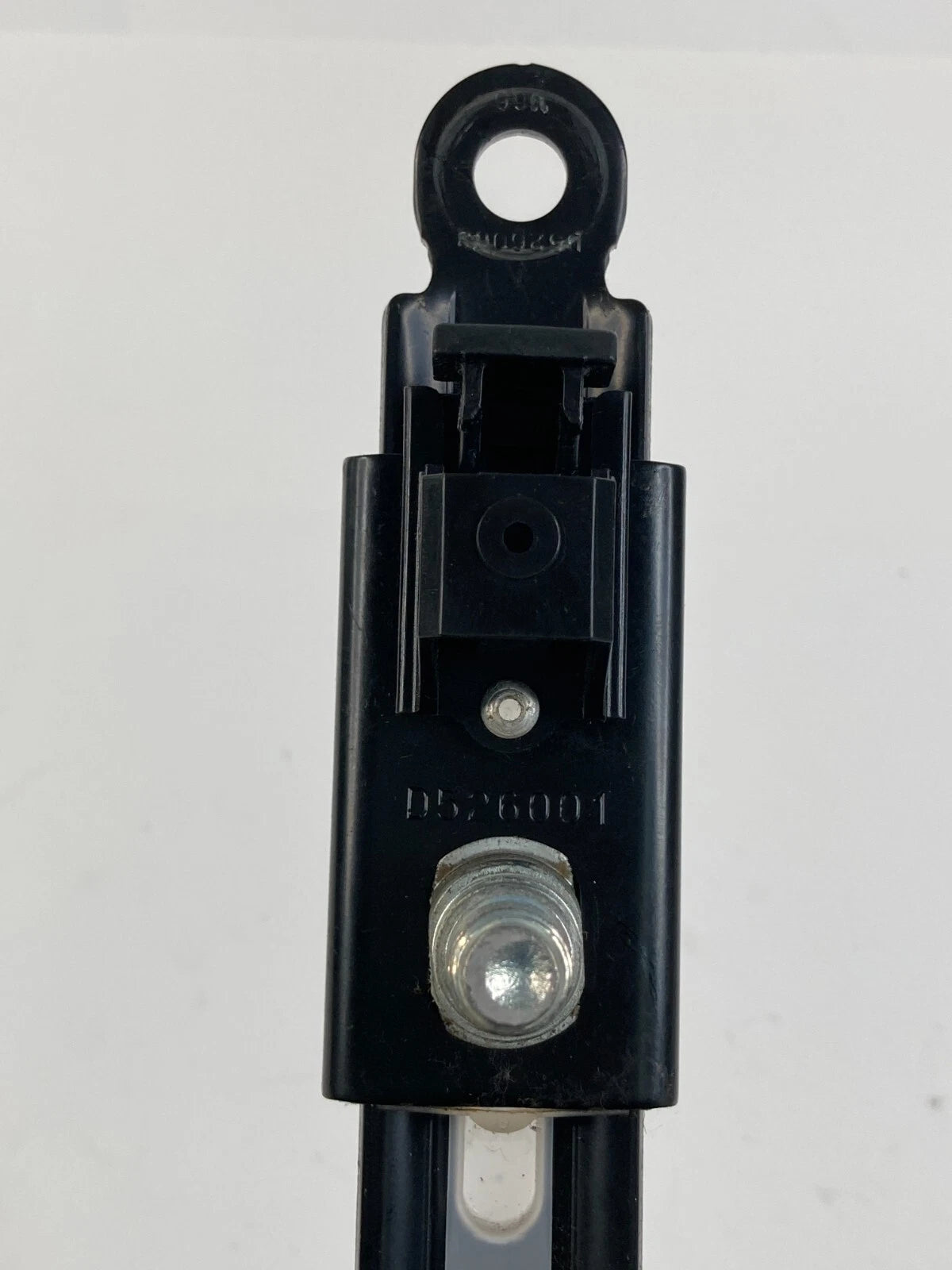 2004-2009 TOYOTA PRIUS REAR RIGHT SIDE SEAT BELT HEIGHT ADJUSTER D526001