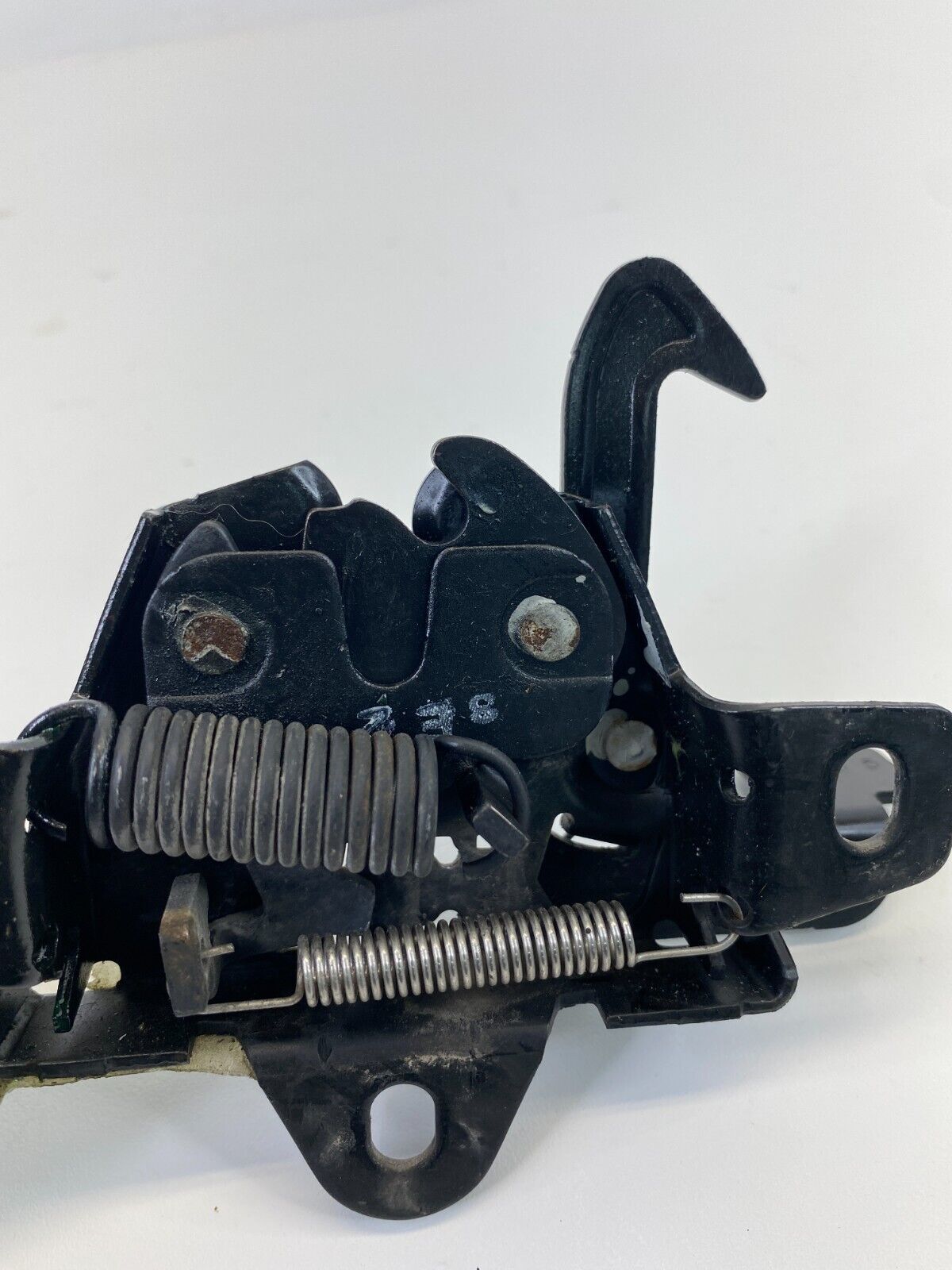 2012-2015 Chevy Chevrolet Captiva Sport Hood Lock Latch Release Actuator OEM