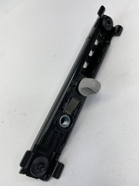 2005-2010 PONTIAC G6 SEDAN FRONT RIGHT SEAT BELT HEIGHT ADJUSTER 602742400B OEM