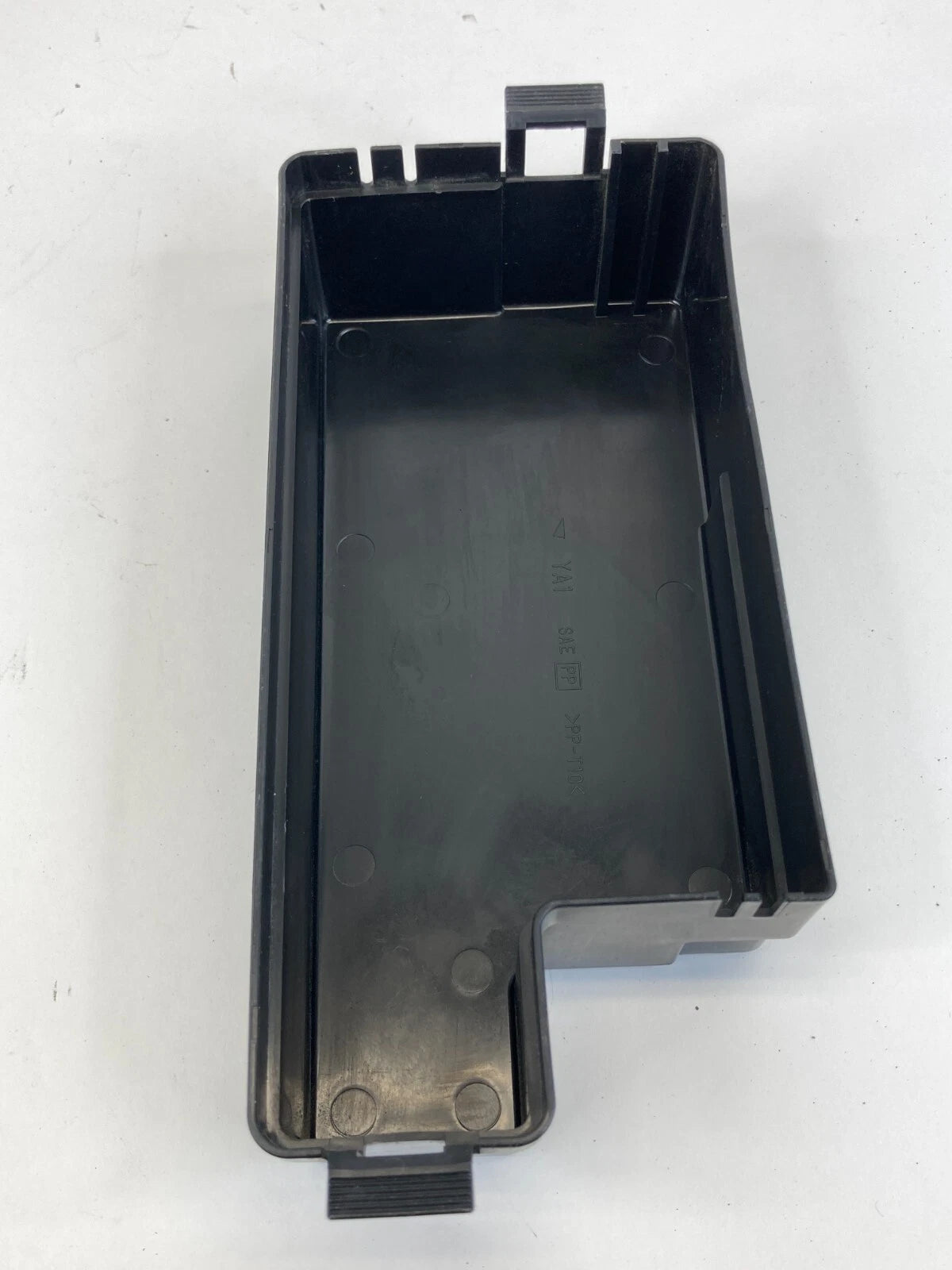 2001-2004 NISSAN PATHFINDER 3.5L A/T UNDER HOOD FUSE RELAY BOX COVER CAP OEM