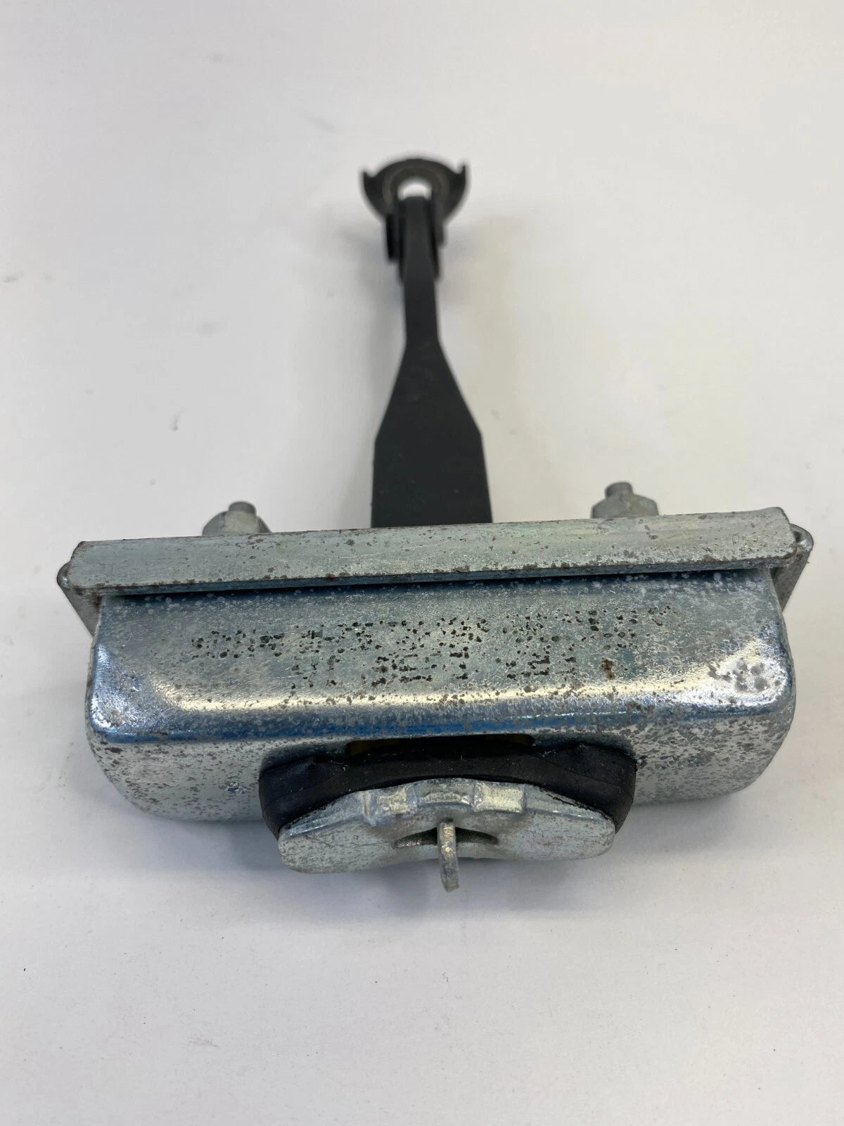 2010-2019 FORD TAURUS SEDNA 4-DR FRONT RIGHT SIDE DOOR CHECK STOP STOPPER DETENT