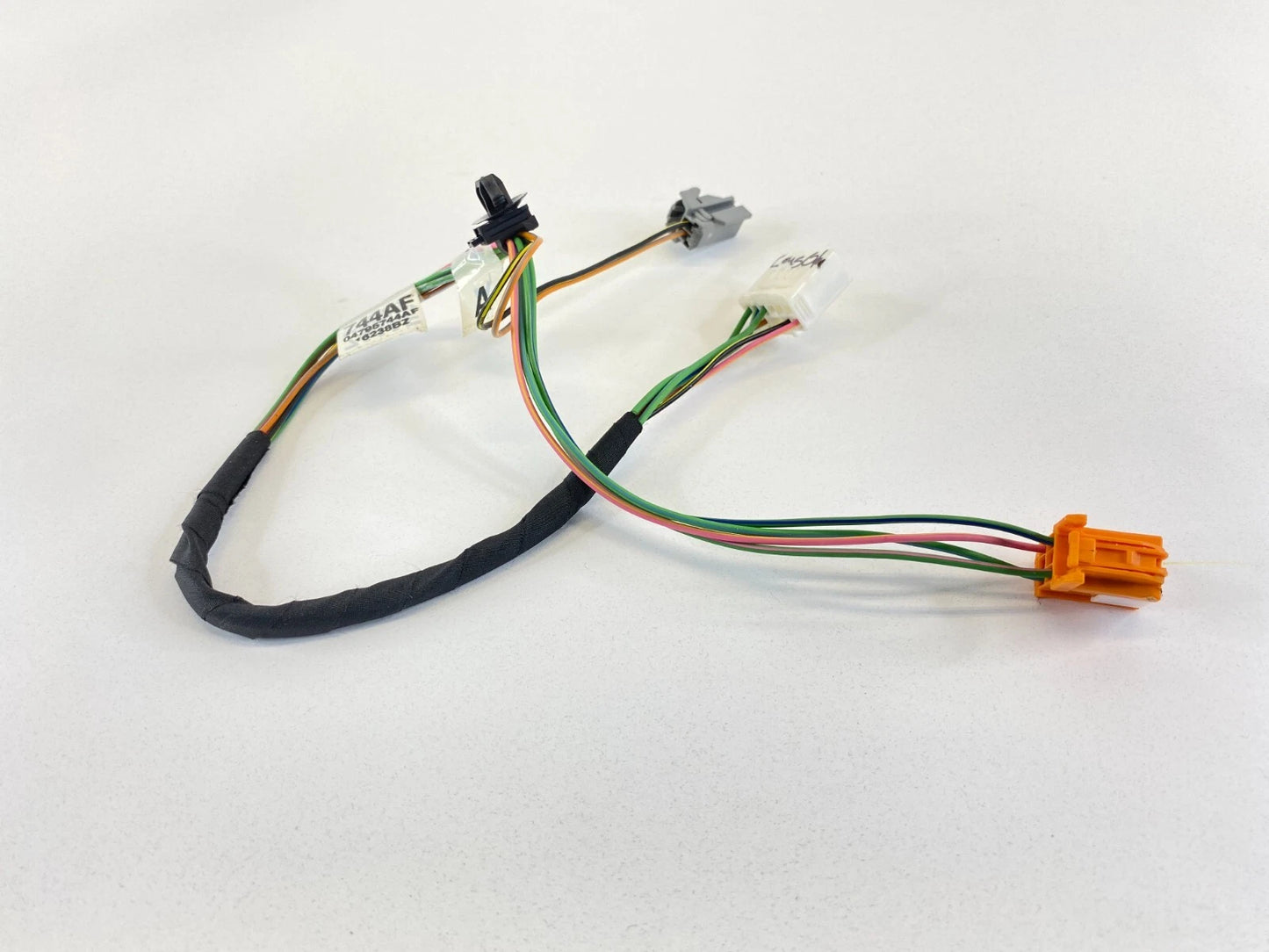 2010 2011 2012 DODGE CALIBER CENTER CONSOLE WIRE WIRING HARNESS CABLE 04795744AF