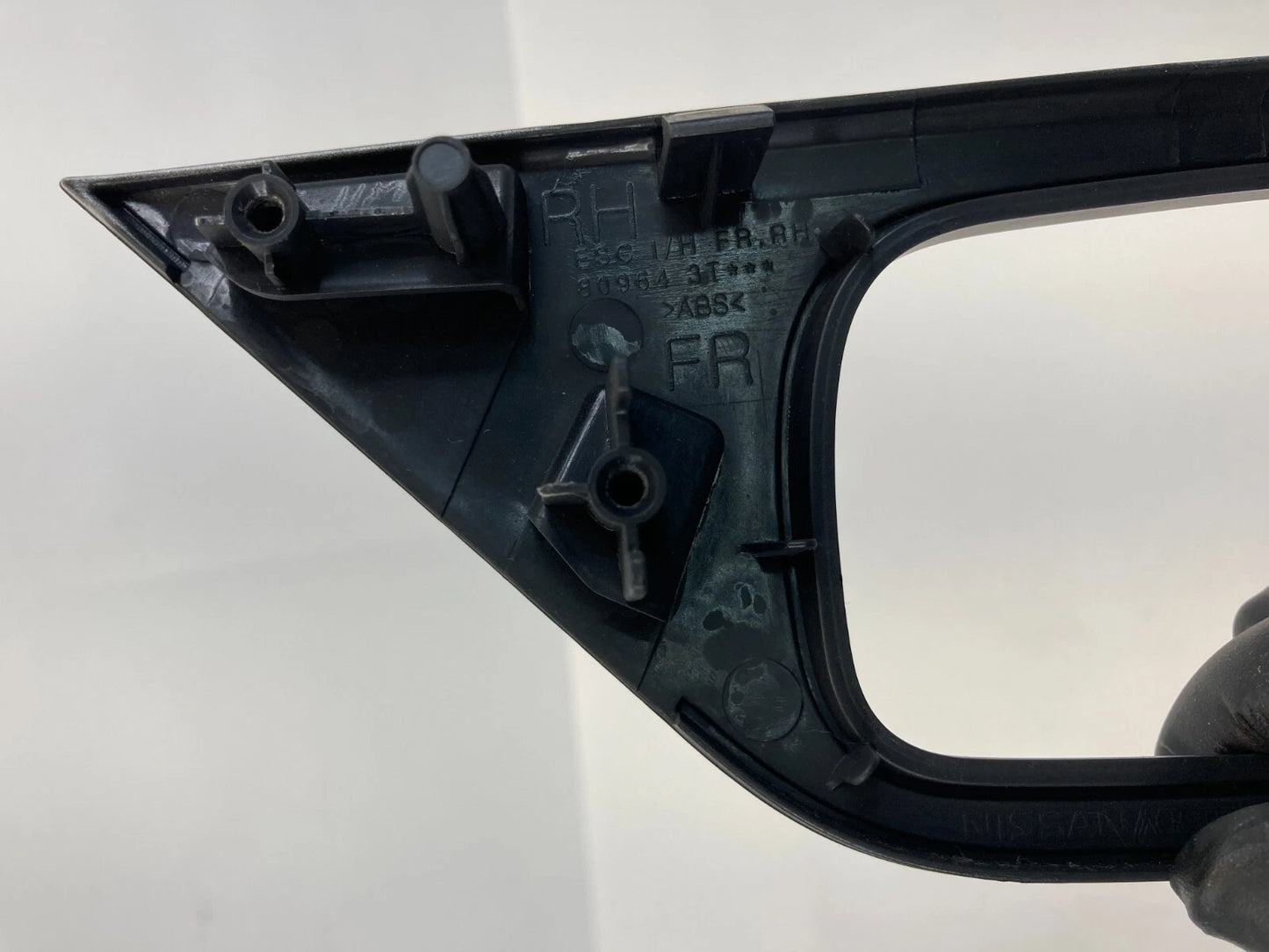 2013-2018 NISSAN ALTIMA FRONT RIGHT SIDE INTERIOR DOOR HANDLE BEZEL 80964-3T OEM