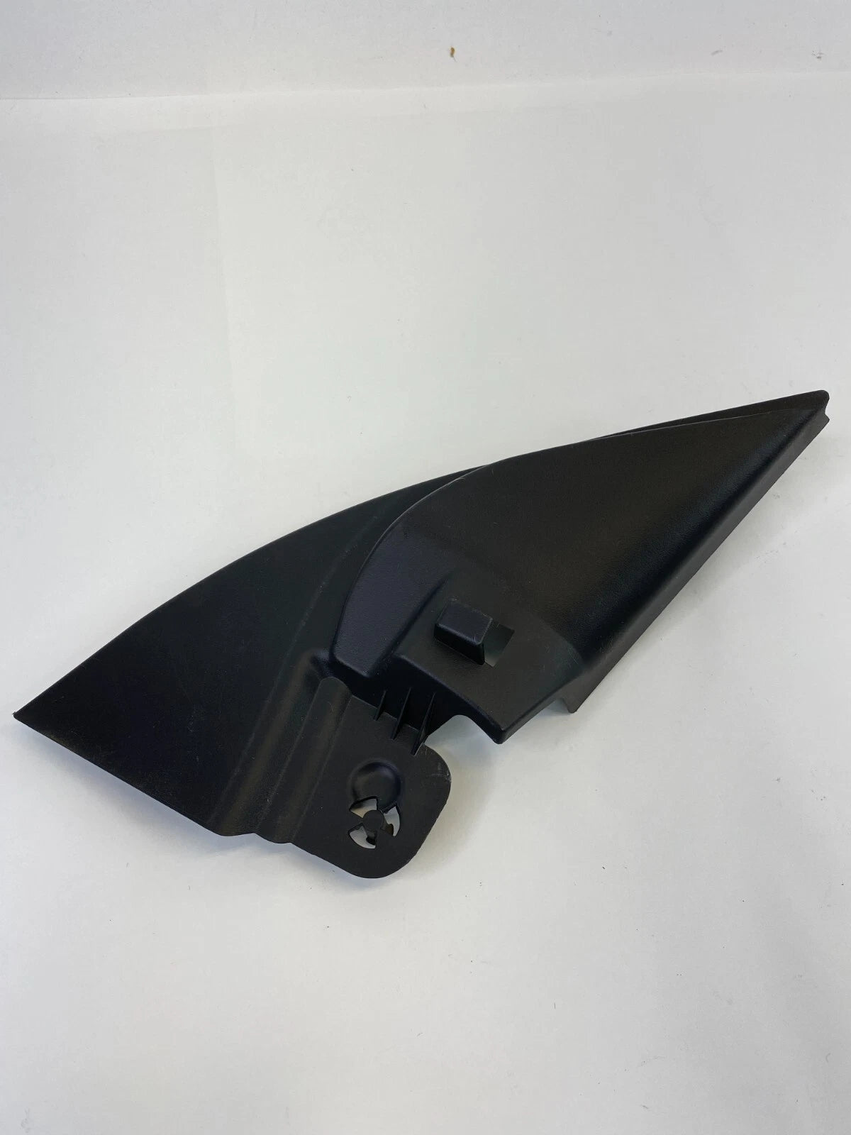 2007-2012 NISSAN ALTIMA SEDAN FRONT RIGHT INNER CORNER MIRROR COVER 80292-JA000