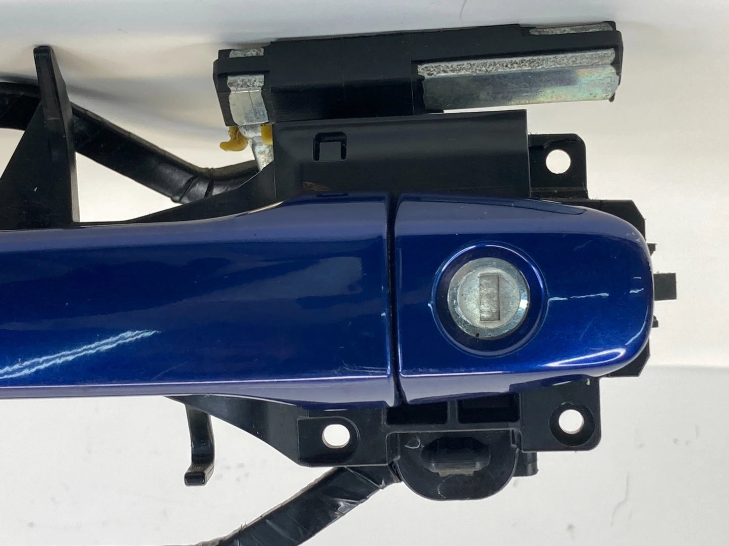 2010-2015 TOYOTA PRIUS SMART KEY OUTER DOOR HANDLE FRONT LEFT LH OEM 89746-47050