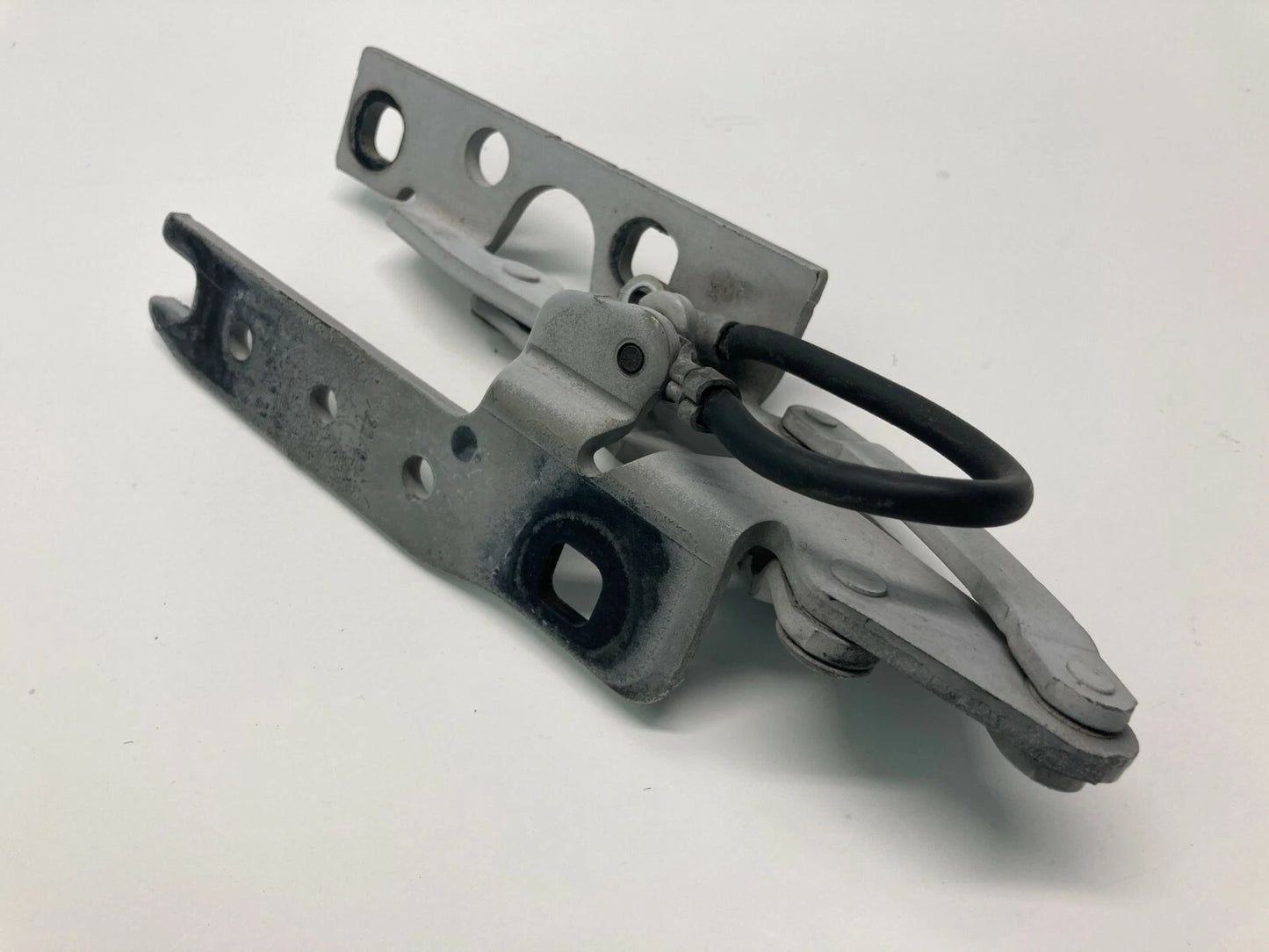 2002 2003 2004 2005 BMW 745i 745Li Right Passenger Hood Hinge RH OEM